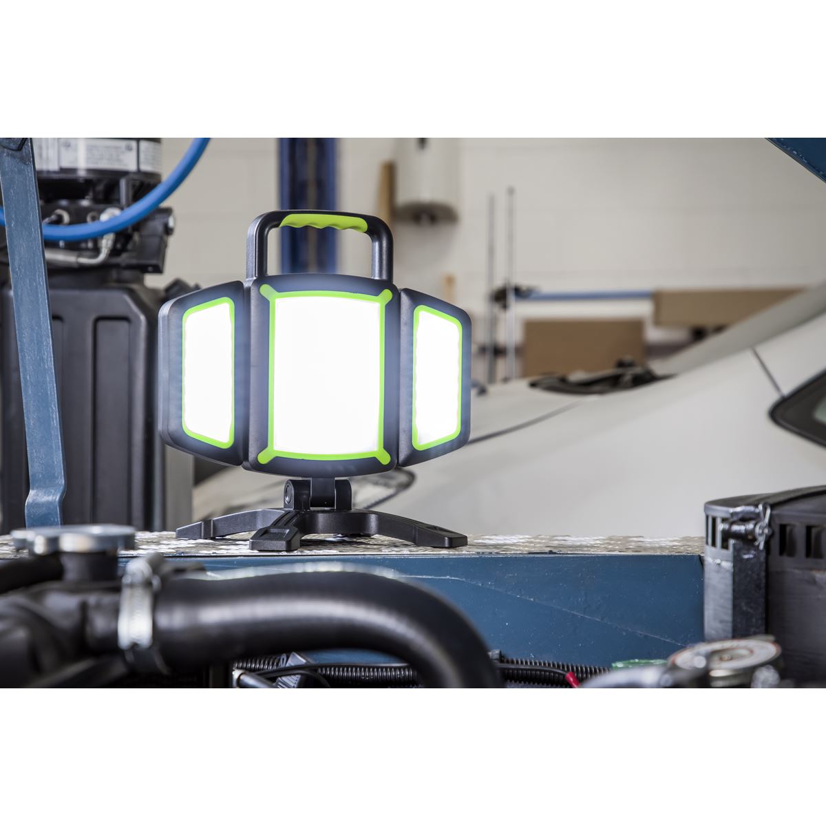 Sealey LED18WFLCOMBO Rechargeable Flexible Floodlight with Tripod